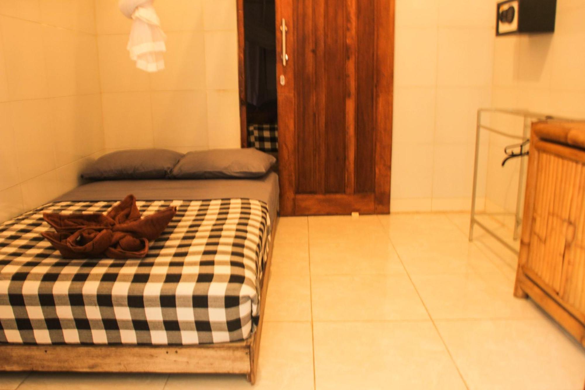 Seabreeze Hostel Bali Canggu Exterior foto